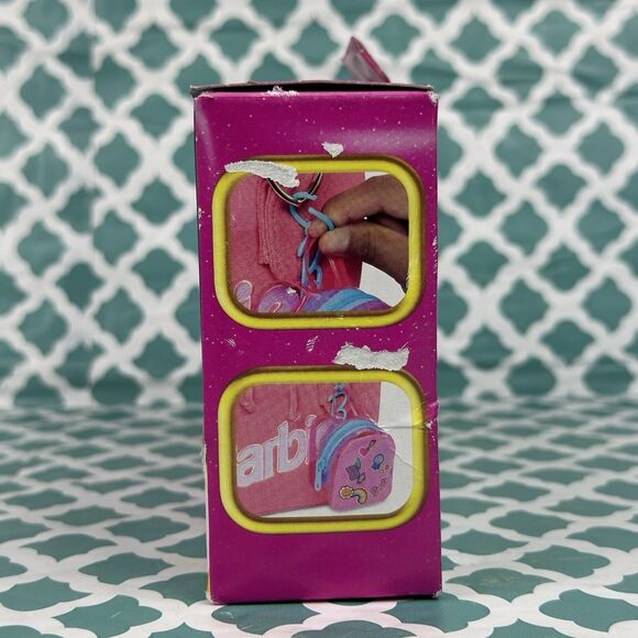 Barbie Mini Backpack Fashion Set 5 Surprises Dress And Accessories 7 piece Set - Picture 2 of 10